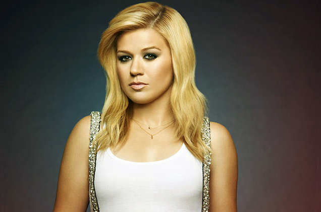 Nice Images Collection: Kelly Clarkson Desktop Wallpapers