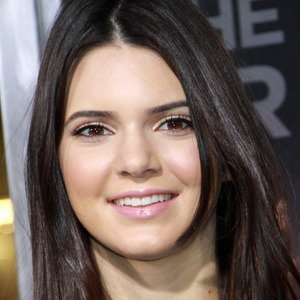 Kendall Jenner High Quality Background on Wallpapers Vista