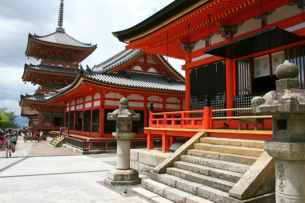 HQ Kiyomizu-dera Wallpapers | File 530.68Kb