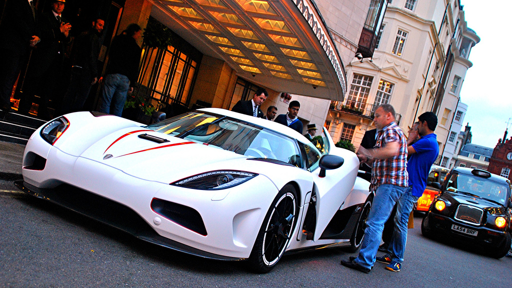 Koenigsegg Agera High Quality Background on Wallpapers Vista