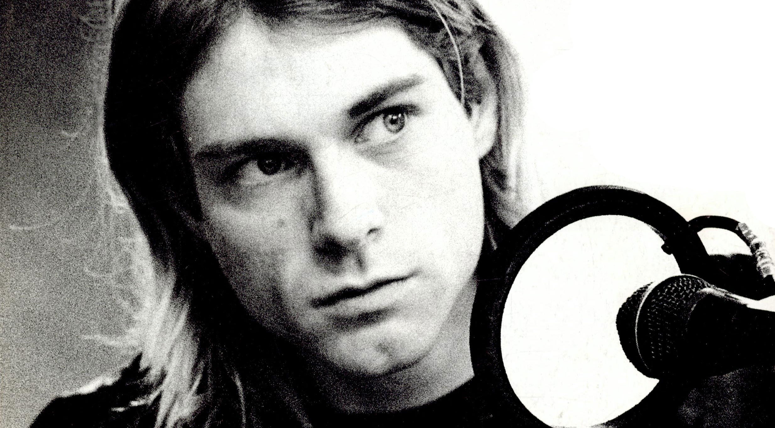 2468x1363 > Kurt Cobain Wallpapers