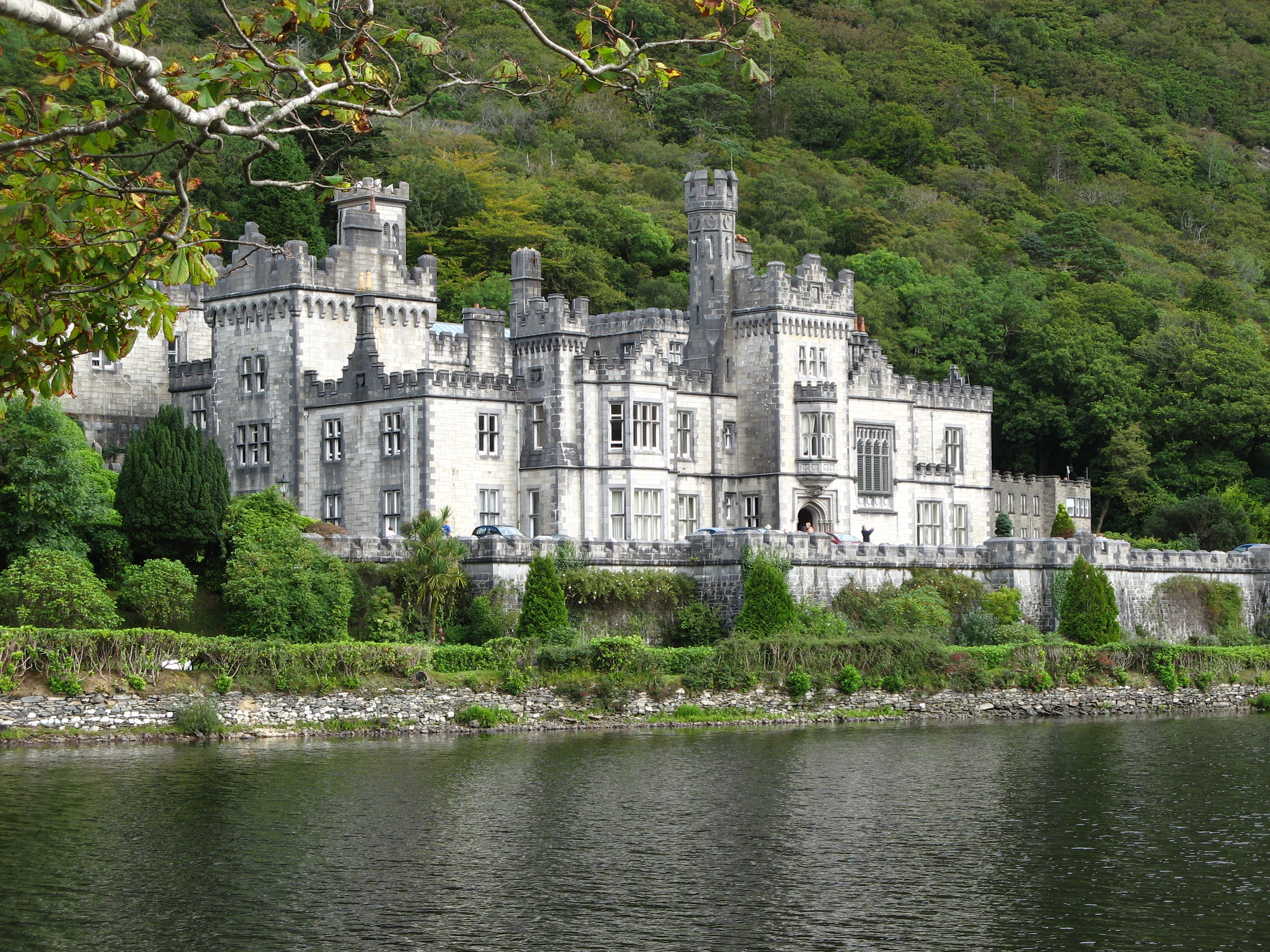 HQ Kylemore Abbey Wallpapers | File 2860.88Kb
