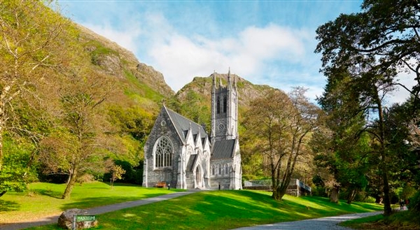 Amazing Kylemore Abbey Pictures & Backgrounds