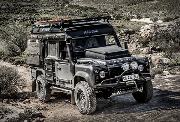 575x390 > Land Rover Defender Wallpapers