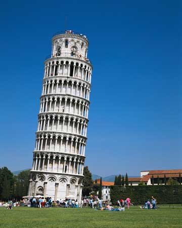 HQ Leaning Tower Of Pisa Wallpapers | File 43.78Kb