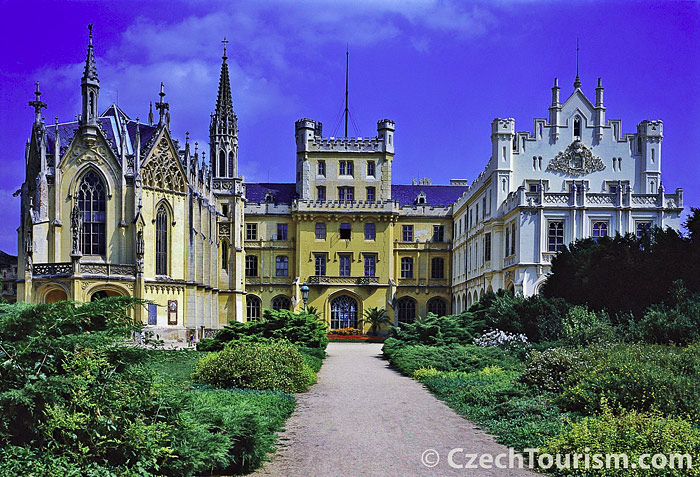 Nice wallpapers Lednice Castle 700x477px