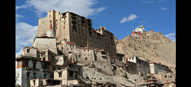 Amazing Leh Palace Pictures & Backgrounds