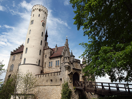 Lichtenstein Castle (Württemberg) Backgrounds on Wallpapers Vista