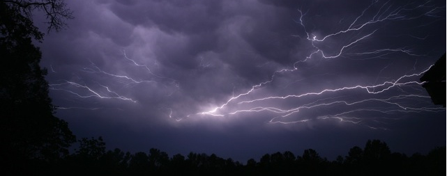 Amazing Lightening Pictures & Backgrounds