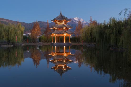 Images of Lijiang Pagoda | 550x367