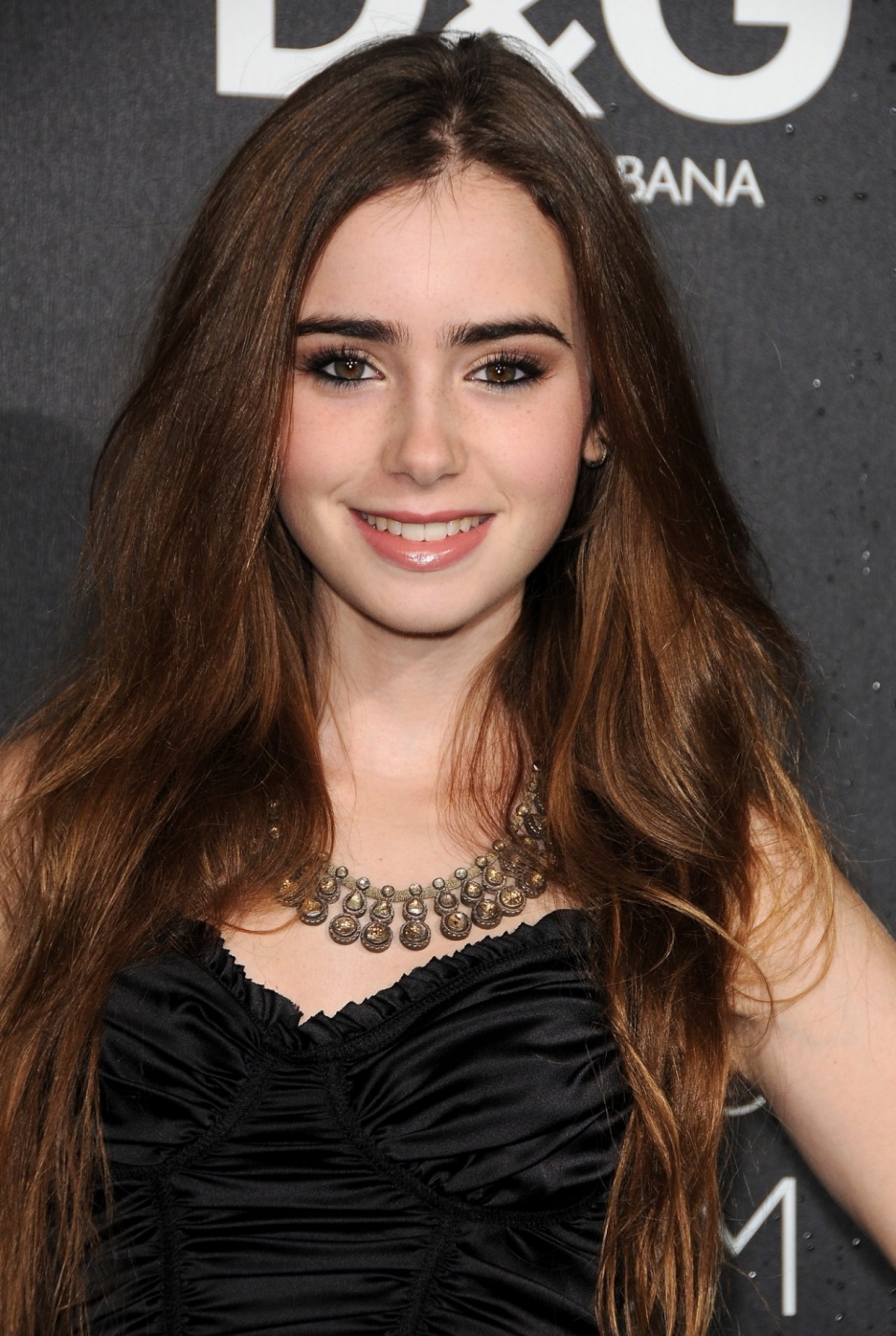 Lily Collins High Quality Background on Wallpapers Vista