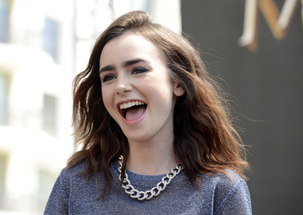 Nice Images Collection: Lily Collins Desktop Wallpapers