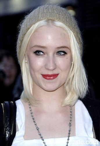 Lily Loveless Backgrounds, Compatible - PC, Mobile, Gadgets| 344x500 px
