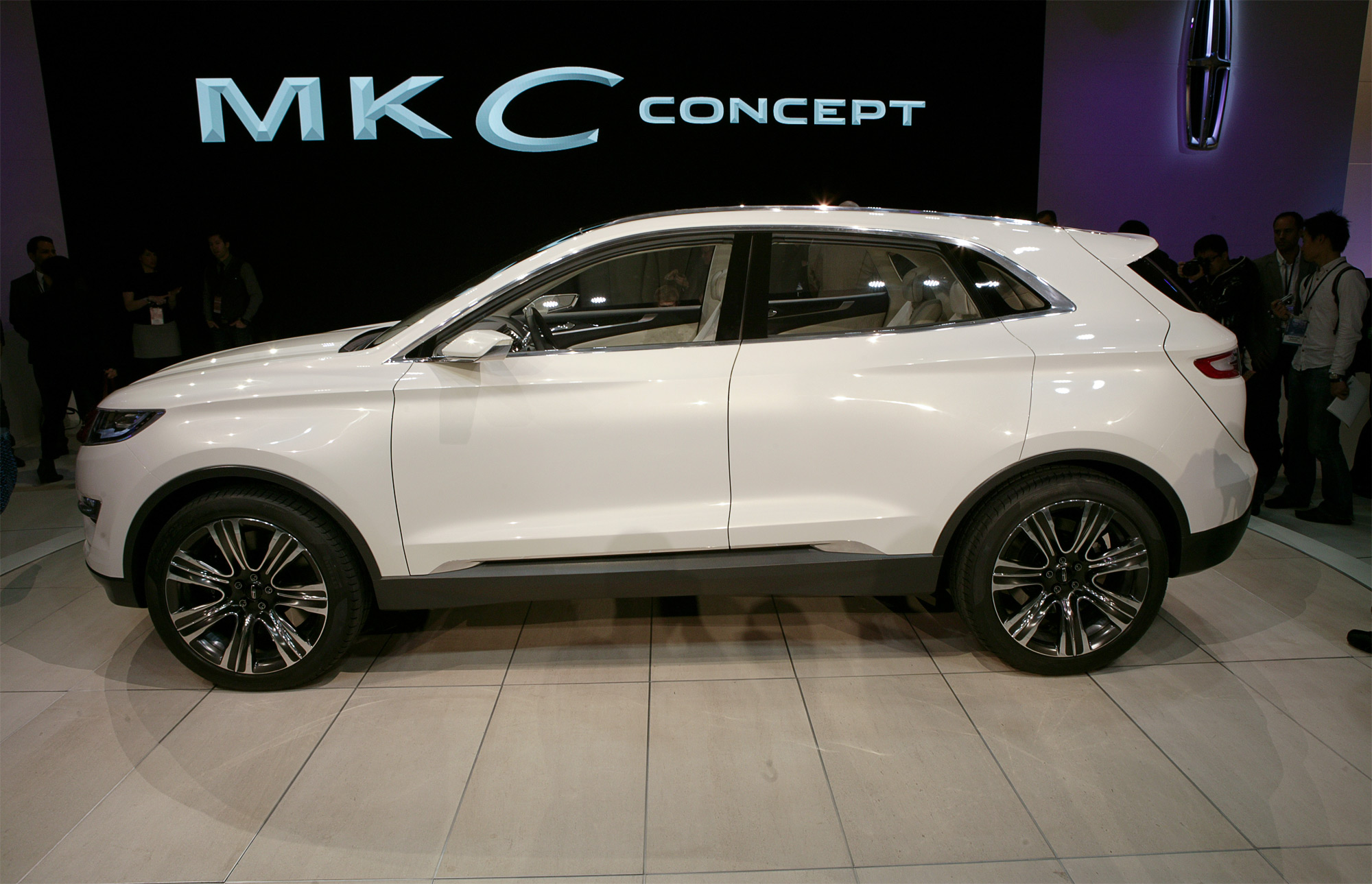 Nice Images Collection: Lincoln Mkc Concept Desktop Wallpapers