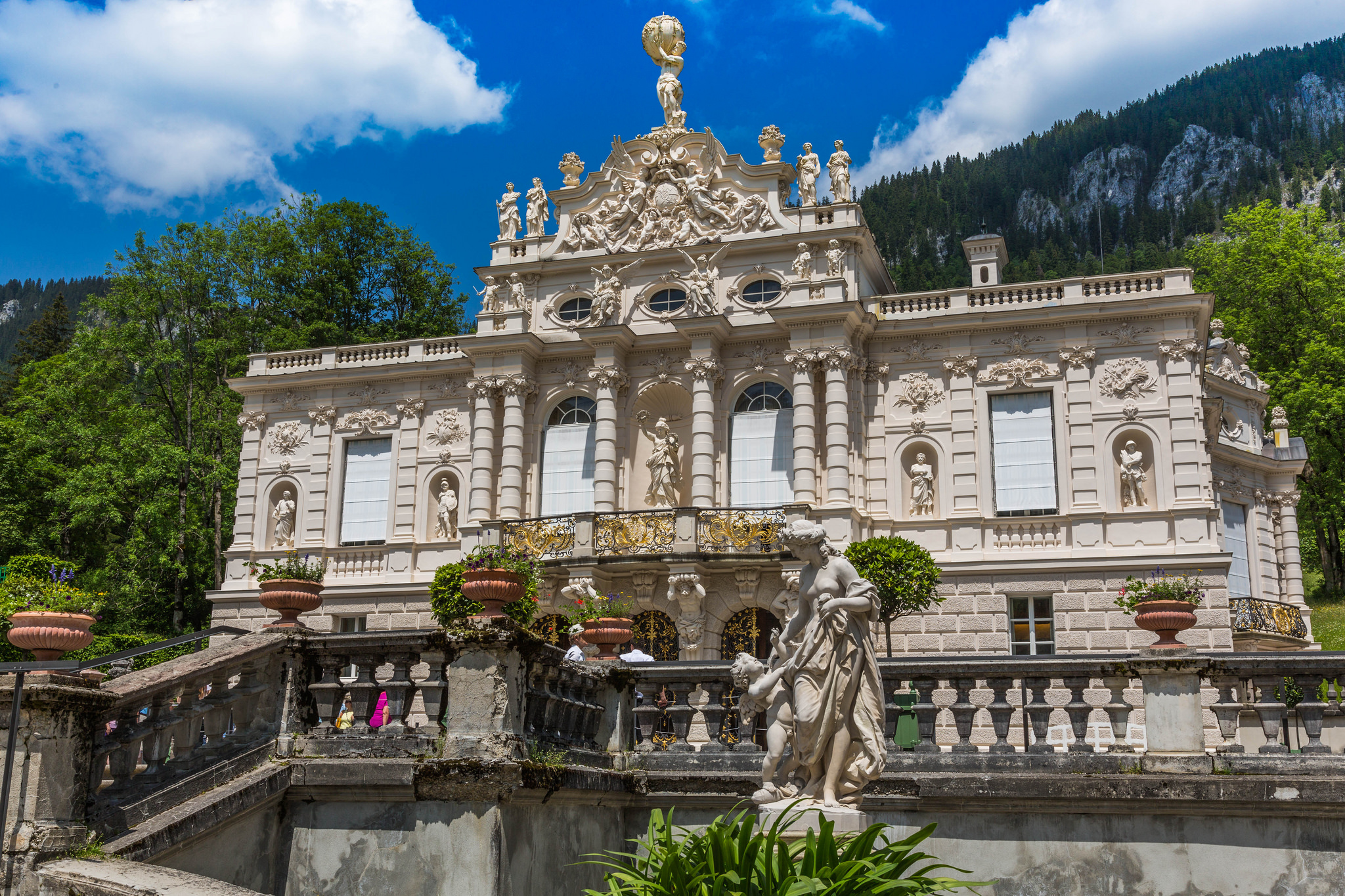 Linderhof Palace Backgrounds on Wallpapers Vista