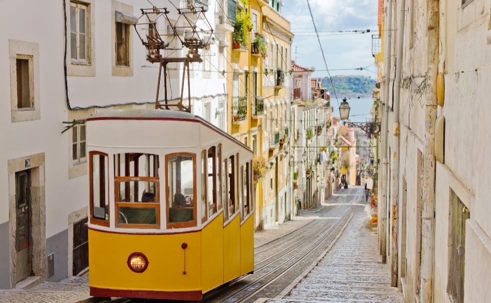 Amazing Lisbon Pictures & Backgrounds