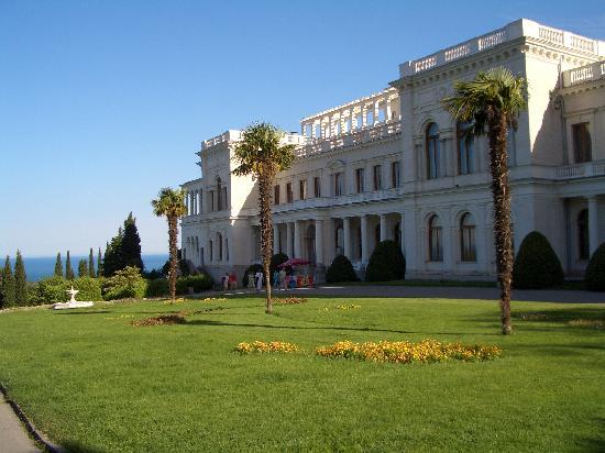 Livadia Palace High Quality Background on Wallpapers Vista