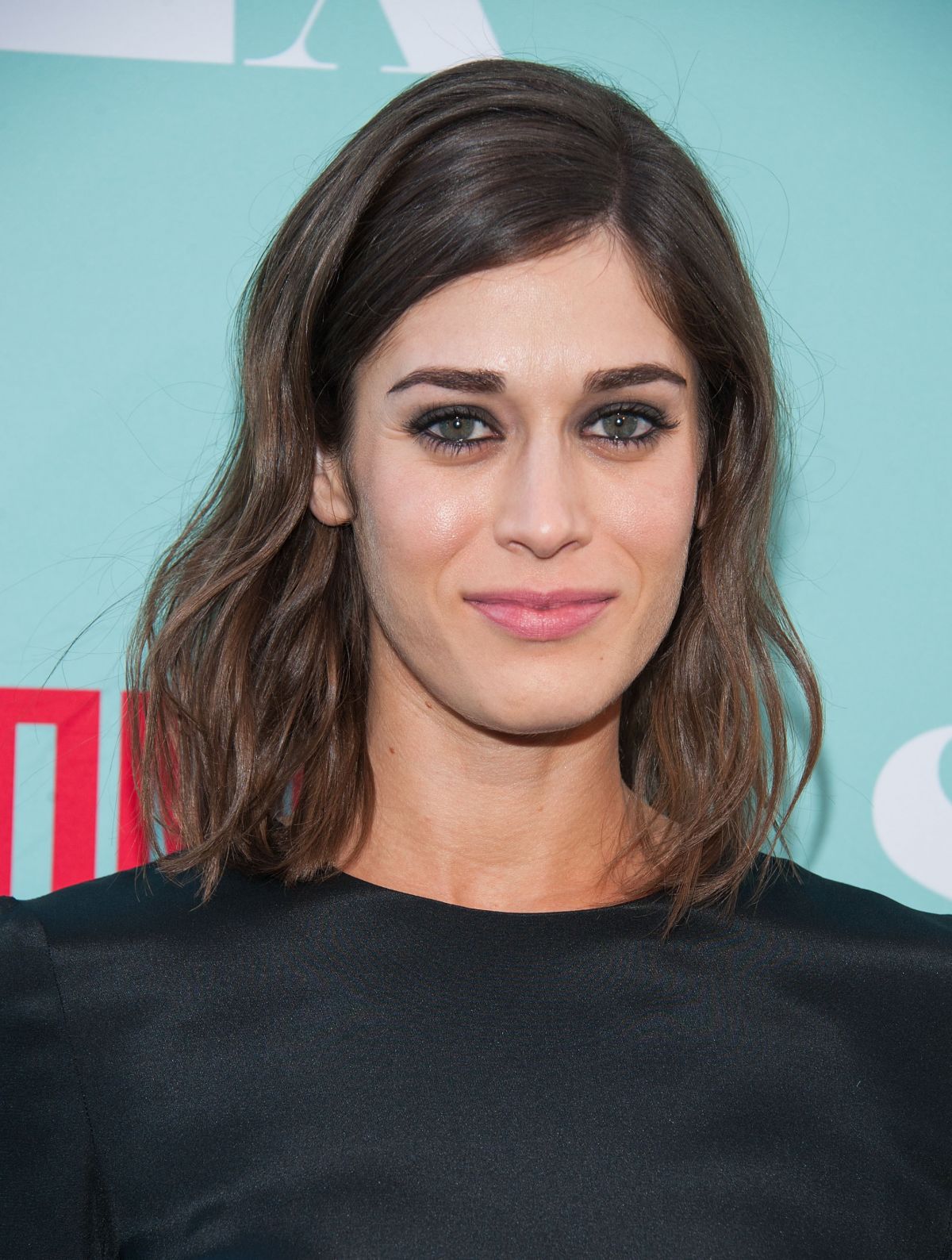 Nice wallpapers Lizzy Caplan 1200x1588px