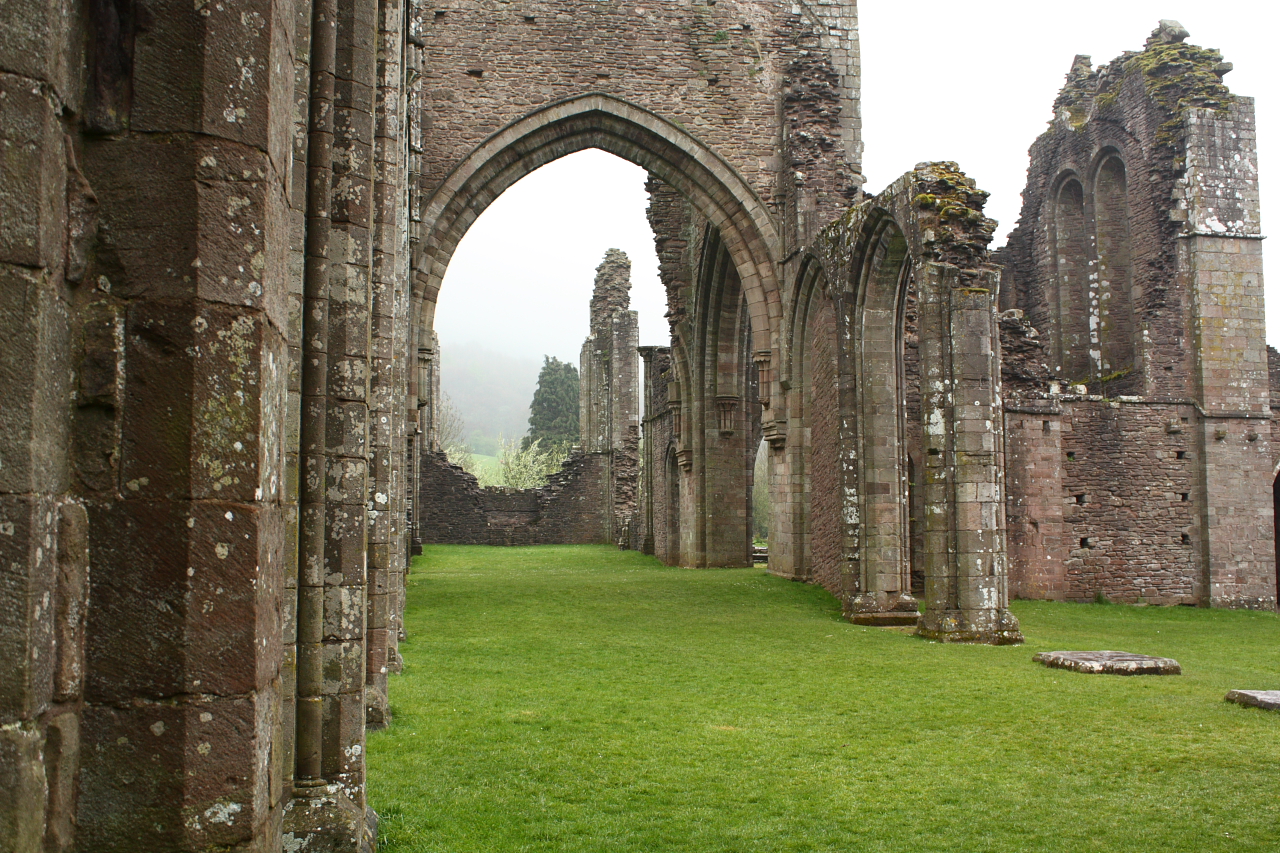 Llanthony Priory High Quality Background on Wallpapers Vista