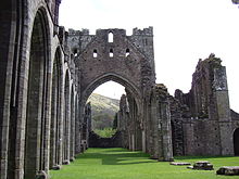 HQ Llanthony Priory Wallpapers | File 10.57Kb