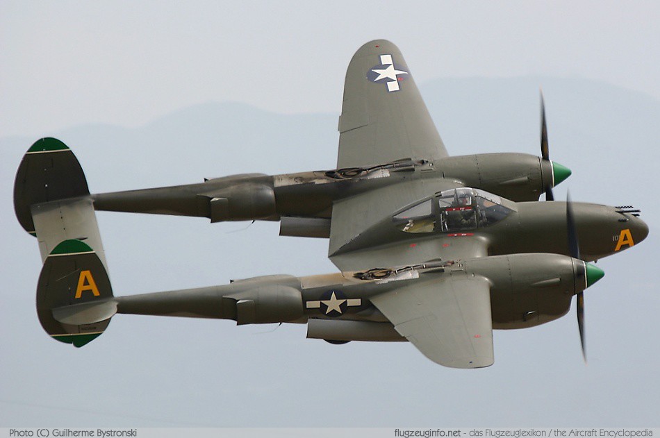 Lockheed P-38 Lightning #17