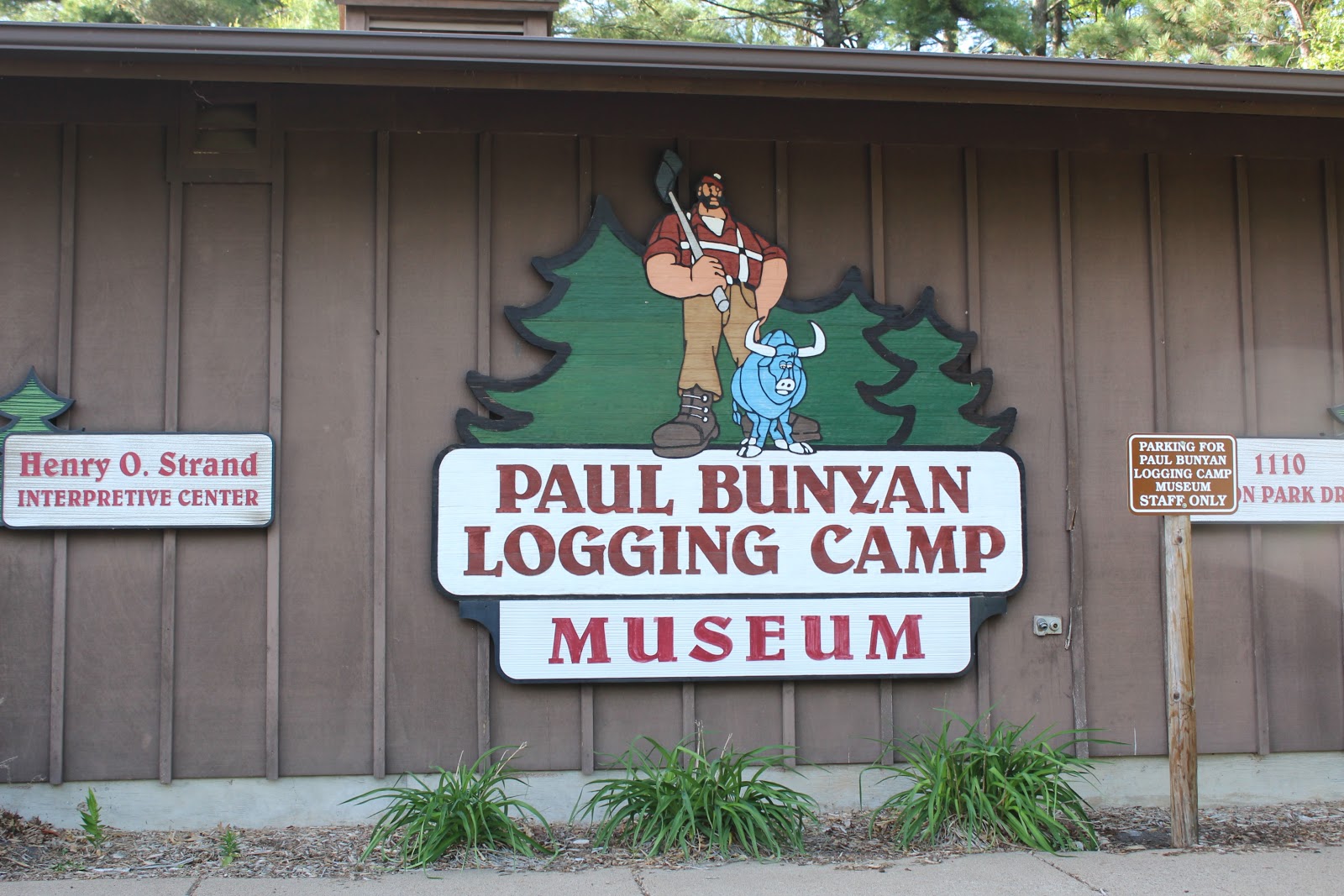HQ Logging With Paul Bunyan Wallpapers | File 316.16Kb