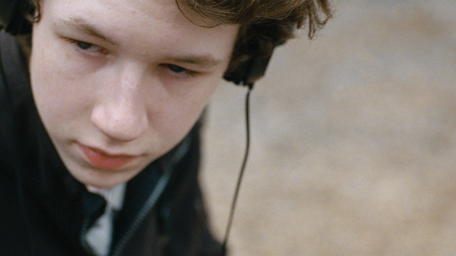 Images of Louder Than Bombs | 1600x900