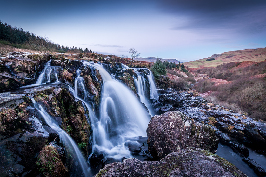 HQ Loup Of Fintry Waterfall Wallpapers | File 471.11Kb