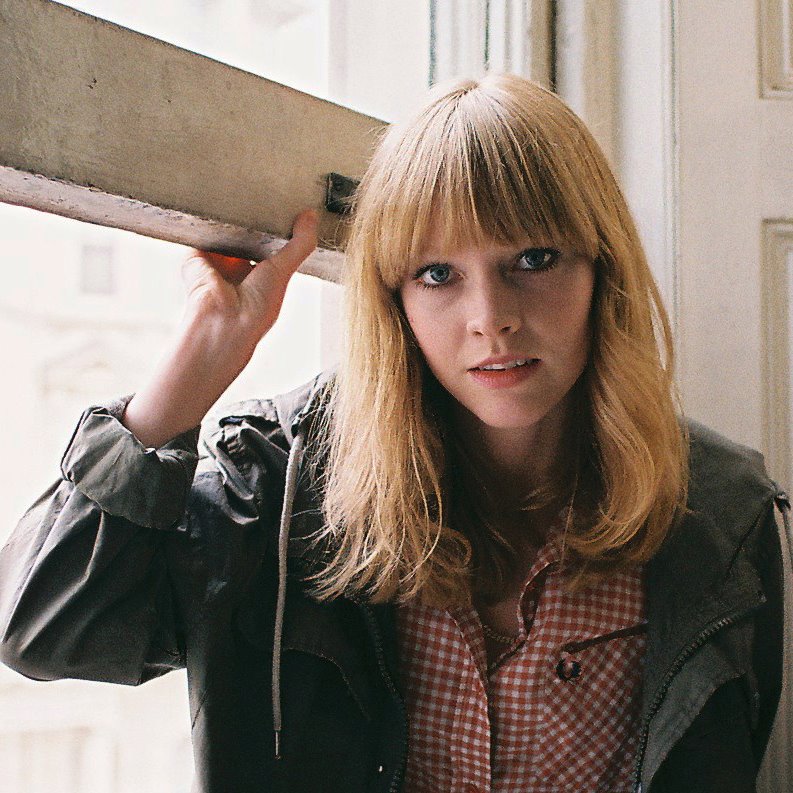 793x793 > Lucy Rose Wallpapers