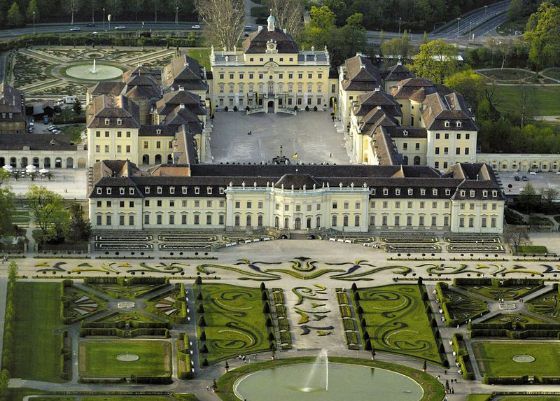 High Resolution Wallpaper | Ludwigsburg Palace 800x573 px