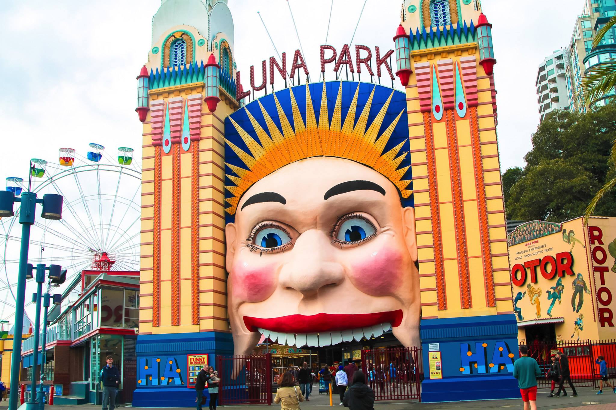 Luna Park #17