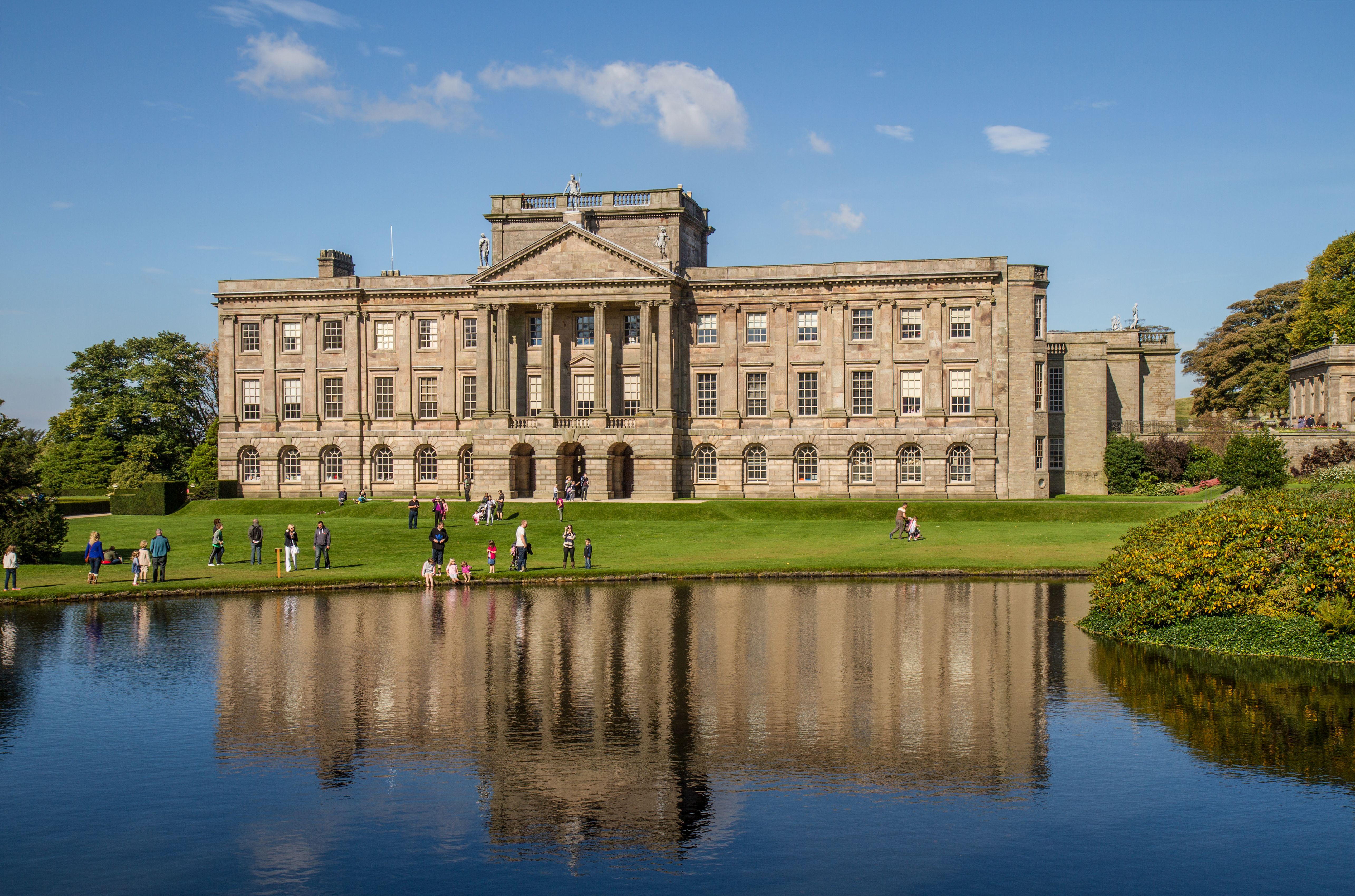 Amazing Lyme Park Pictures & Backgrounds