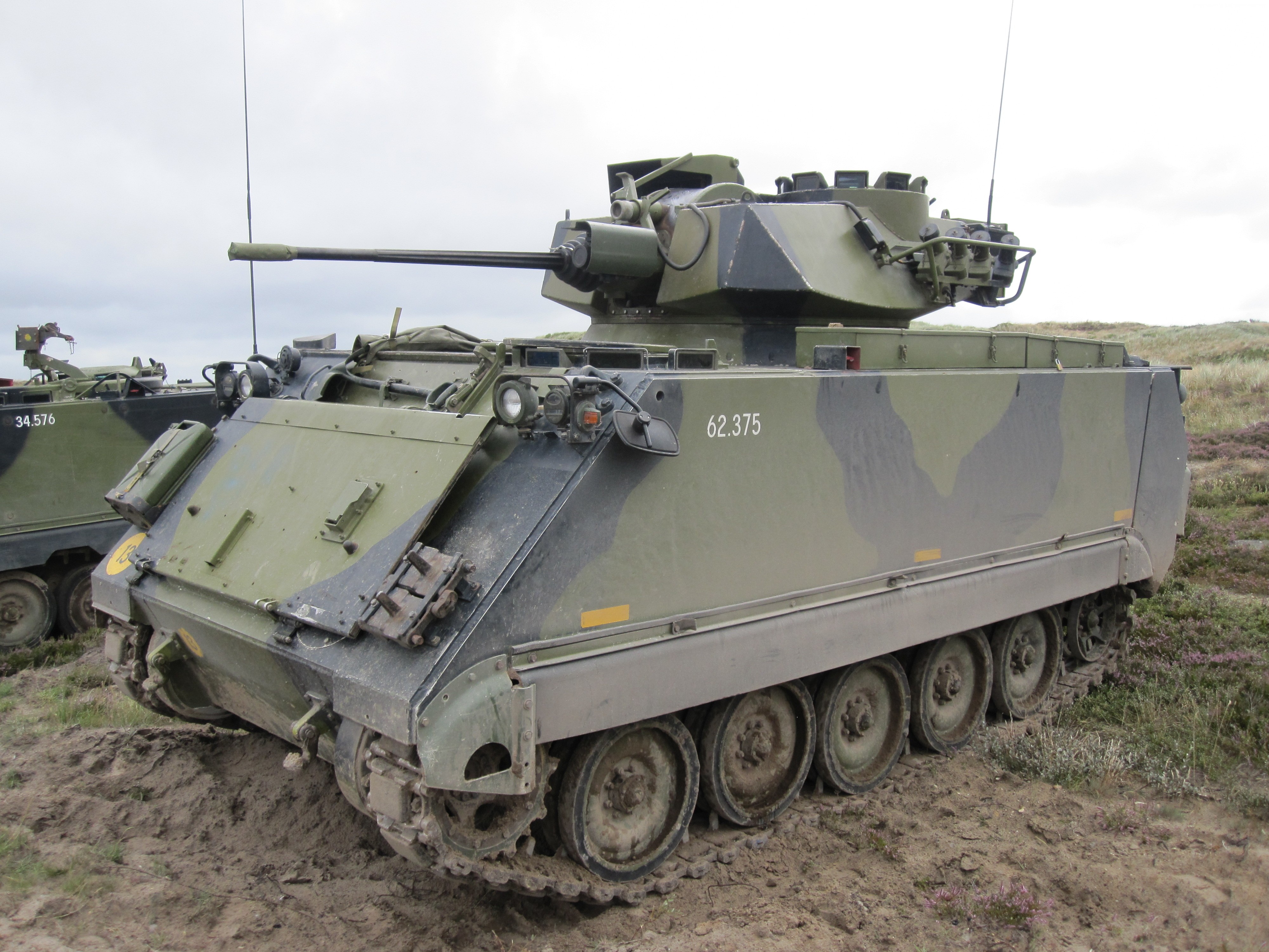 HQ M113 Armored Personnel Carrier Wallpapers | File 1923.75Kb