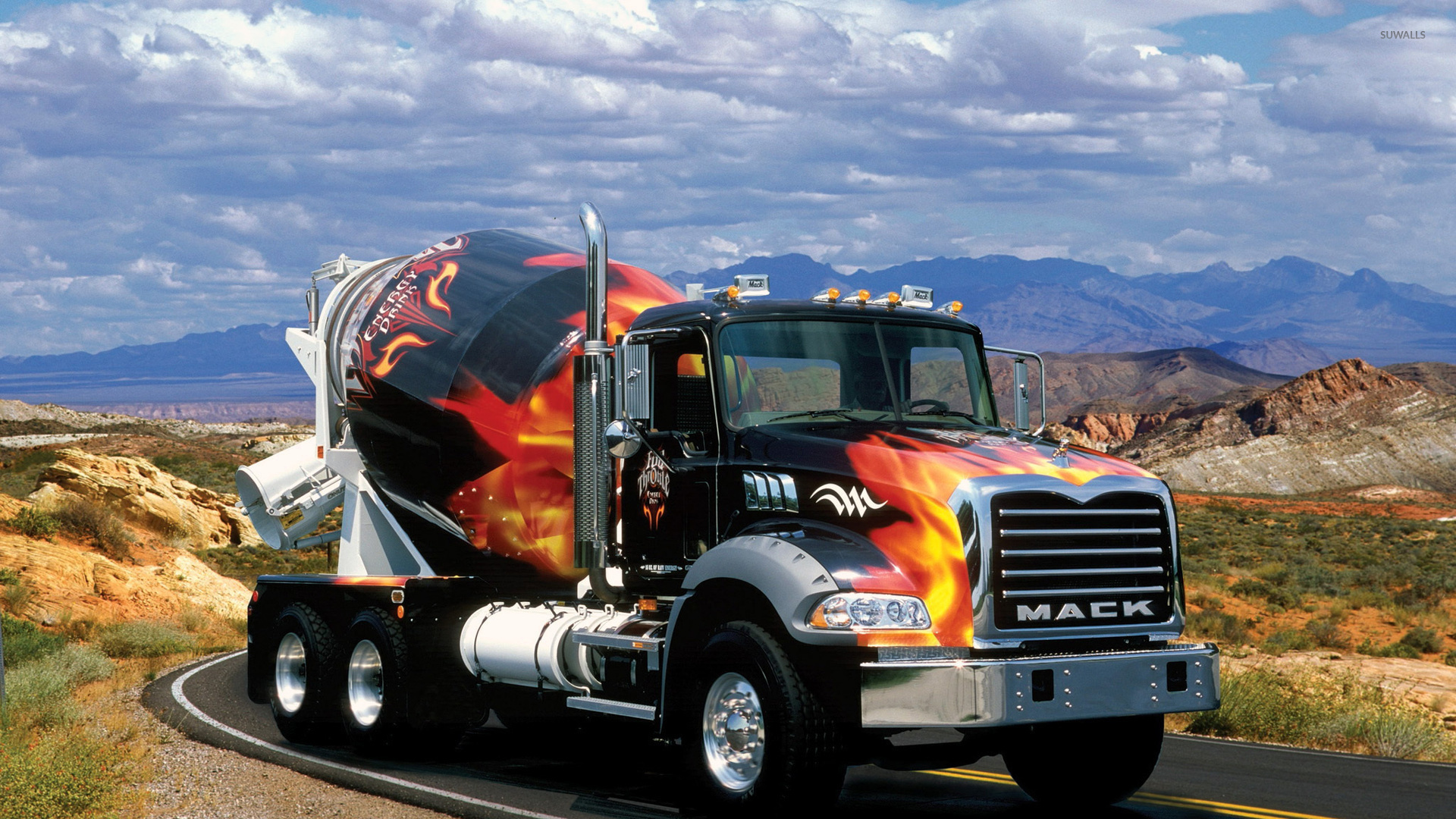 Mack Trucks #13
