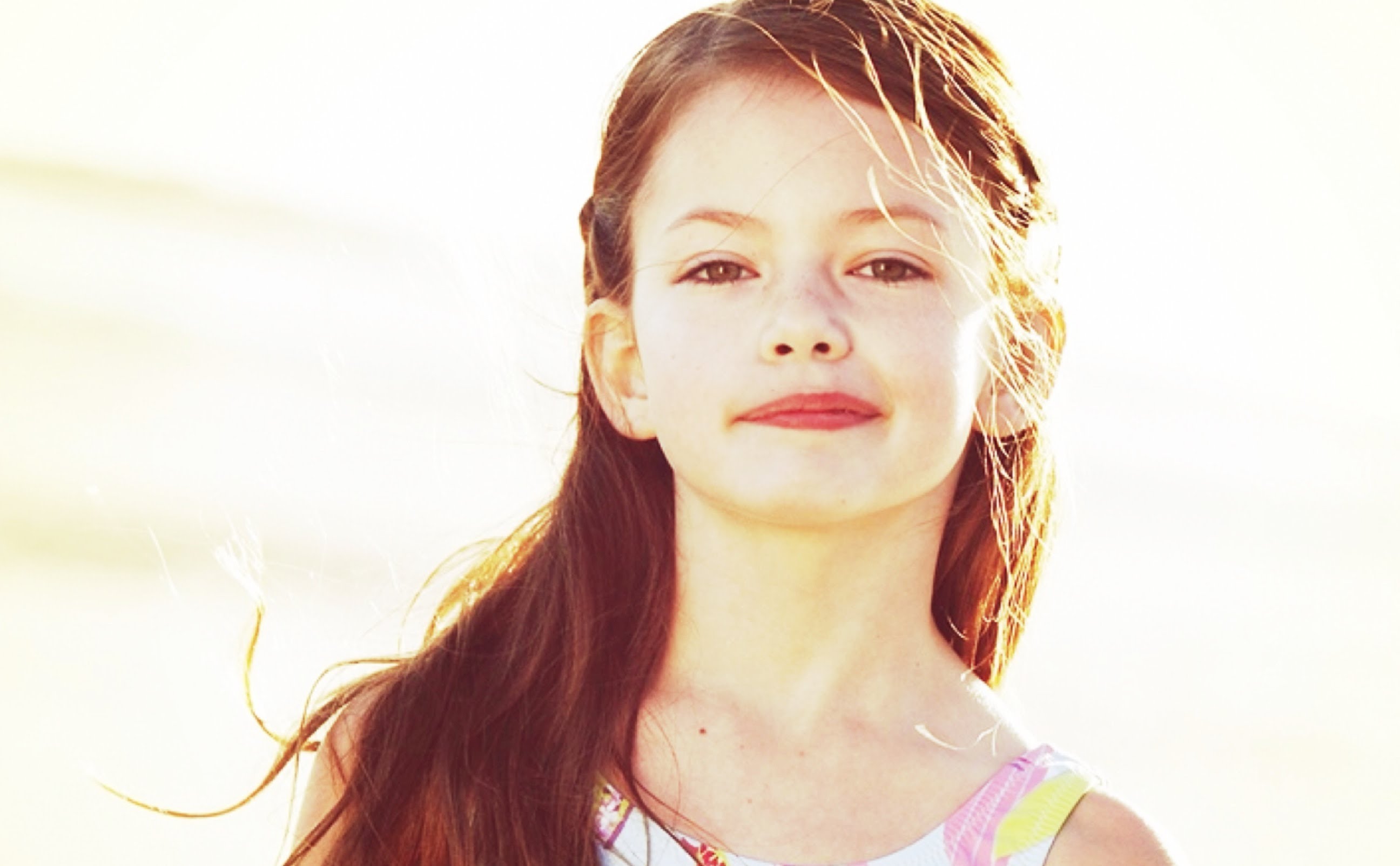 Nice Images Collection: Mackenzie Foy Desktop Wallpapers