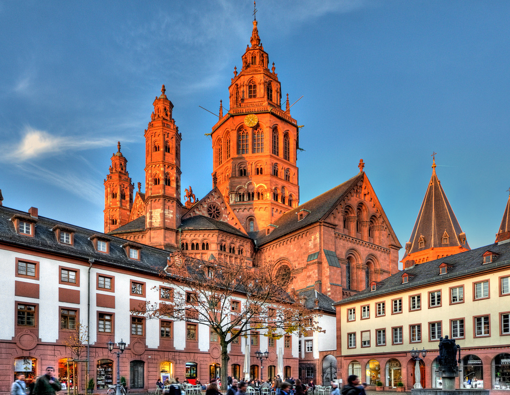 Amazing Mainz Cathedral Pictures & Backgrounds