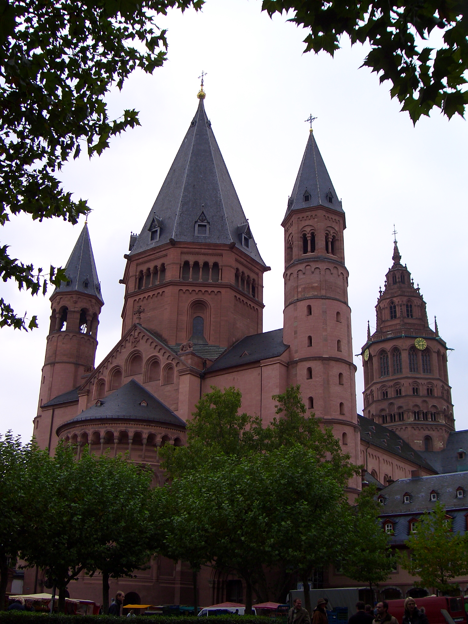 Nice Images Collection: Mainz Cathedral Desktop Wallpapers