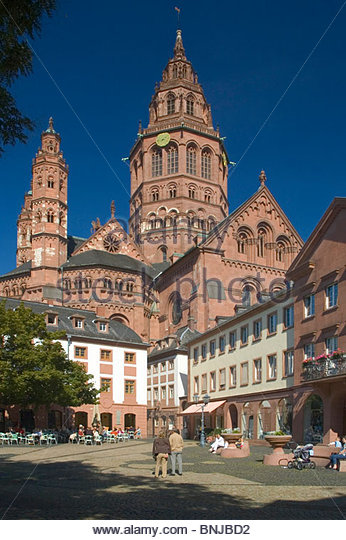 HQ Mainz Cathedral Wallpapers | File 68.18Kb