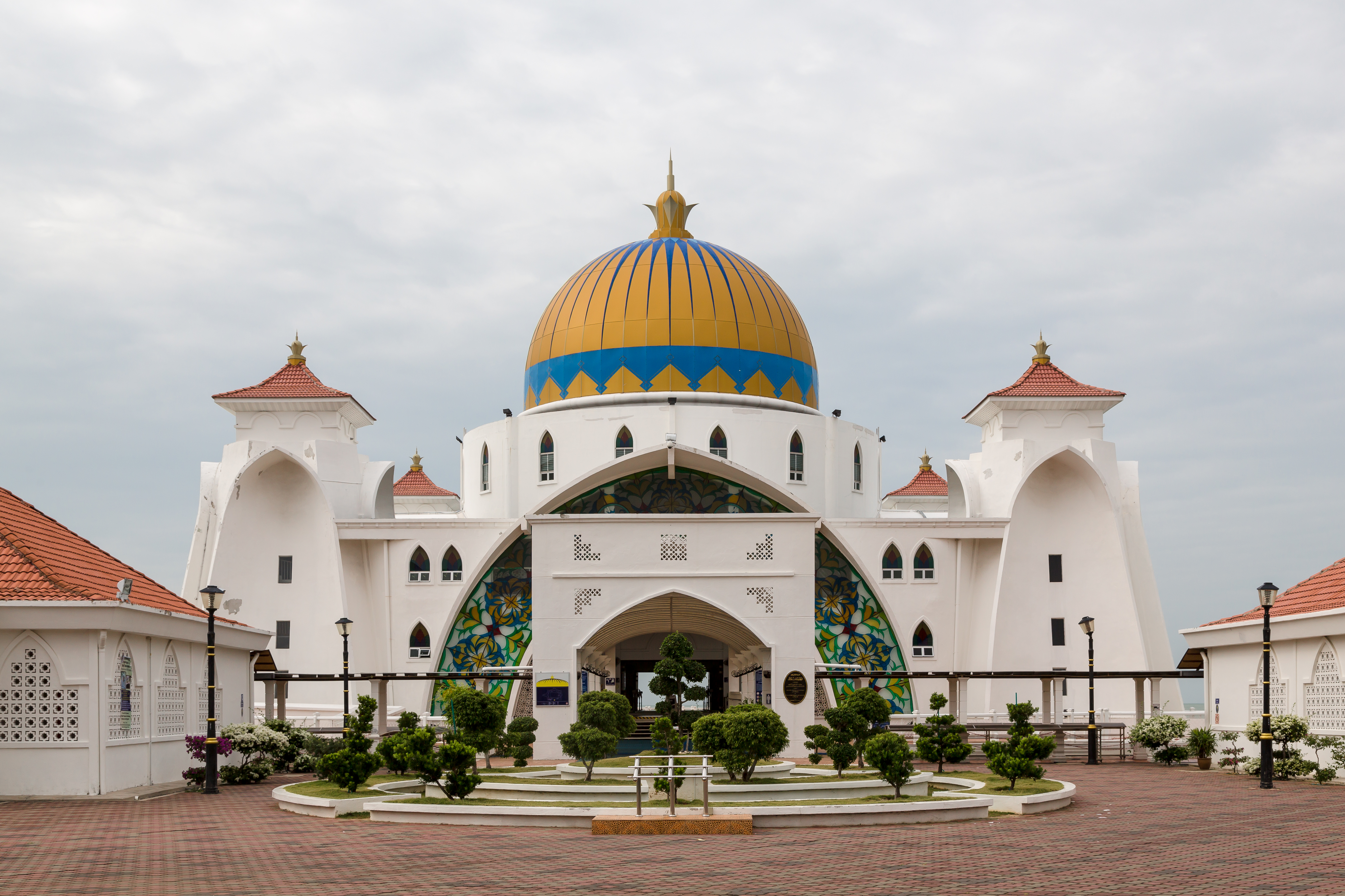 High Resolution Wallpaper | Malacca Straits Mosque 5285x3523 px
