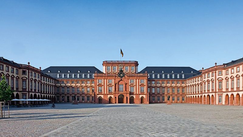 Nice Images Collection: Mannheim Palace Desktop Wallpapers