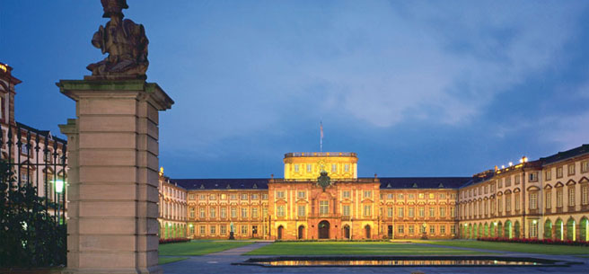 Amazing Mannheim Palace Pictures & Backgrounds