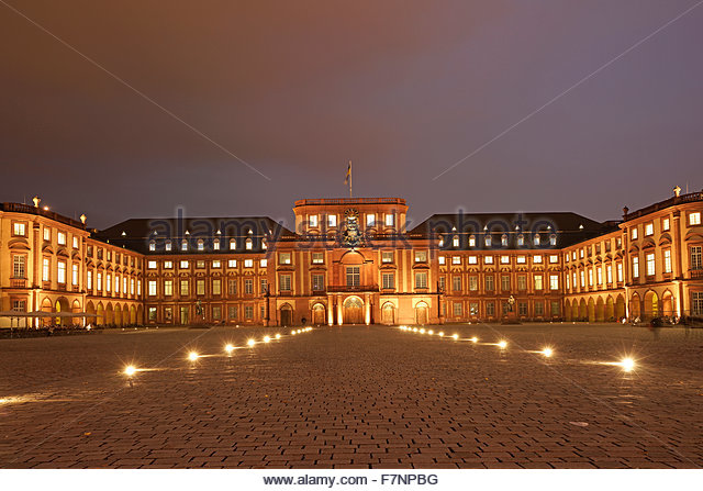 Images of Mannheim Palace | 640x447