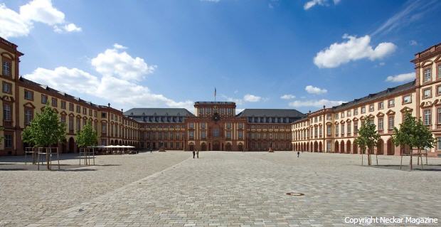 Mannheim Palace Backgrounds on Wallpapers Vista