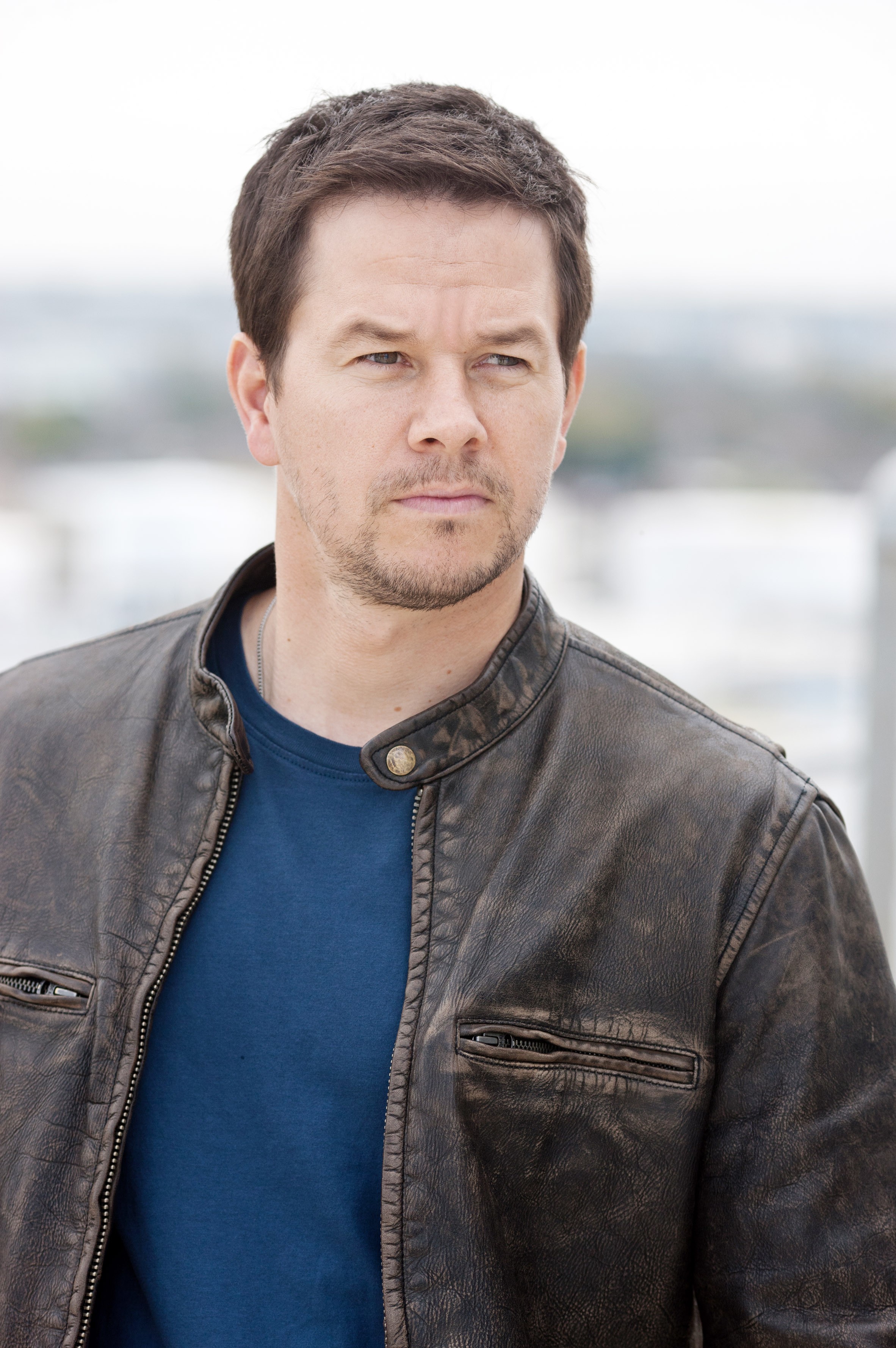 Nice wallpapers Mark Wahlberg 2364x3557px