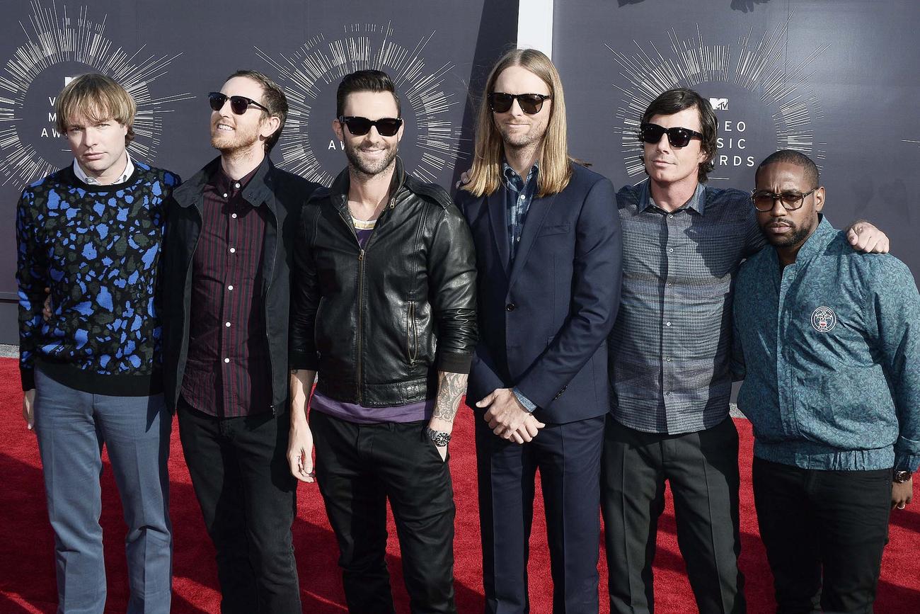 Amazing Maroon 5 Pictures & Backgrounds
