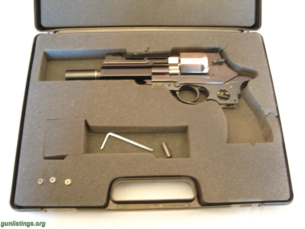 Images of Mateba Unica Revolver | 1024x768