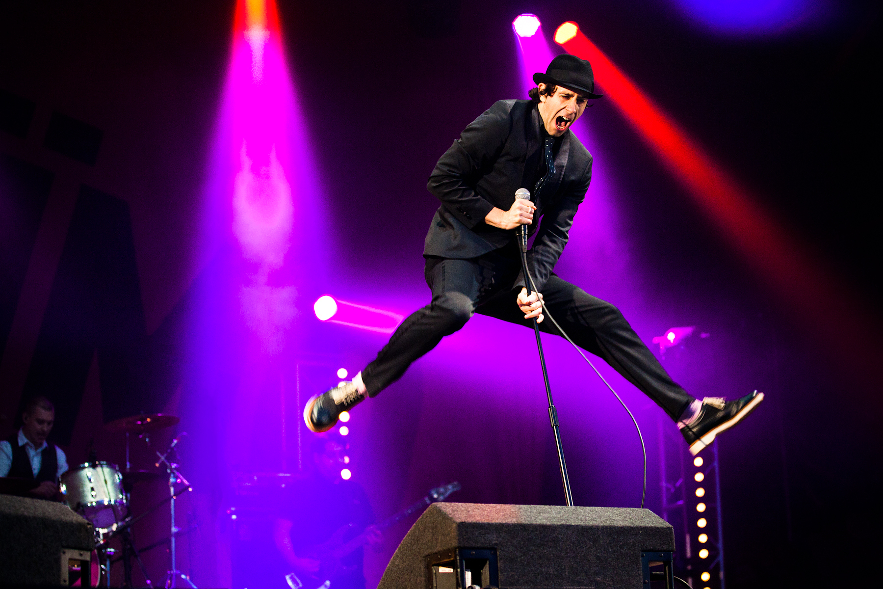 1800x1200 > Maximo Park Wallpapers