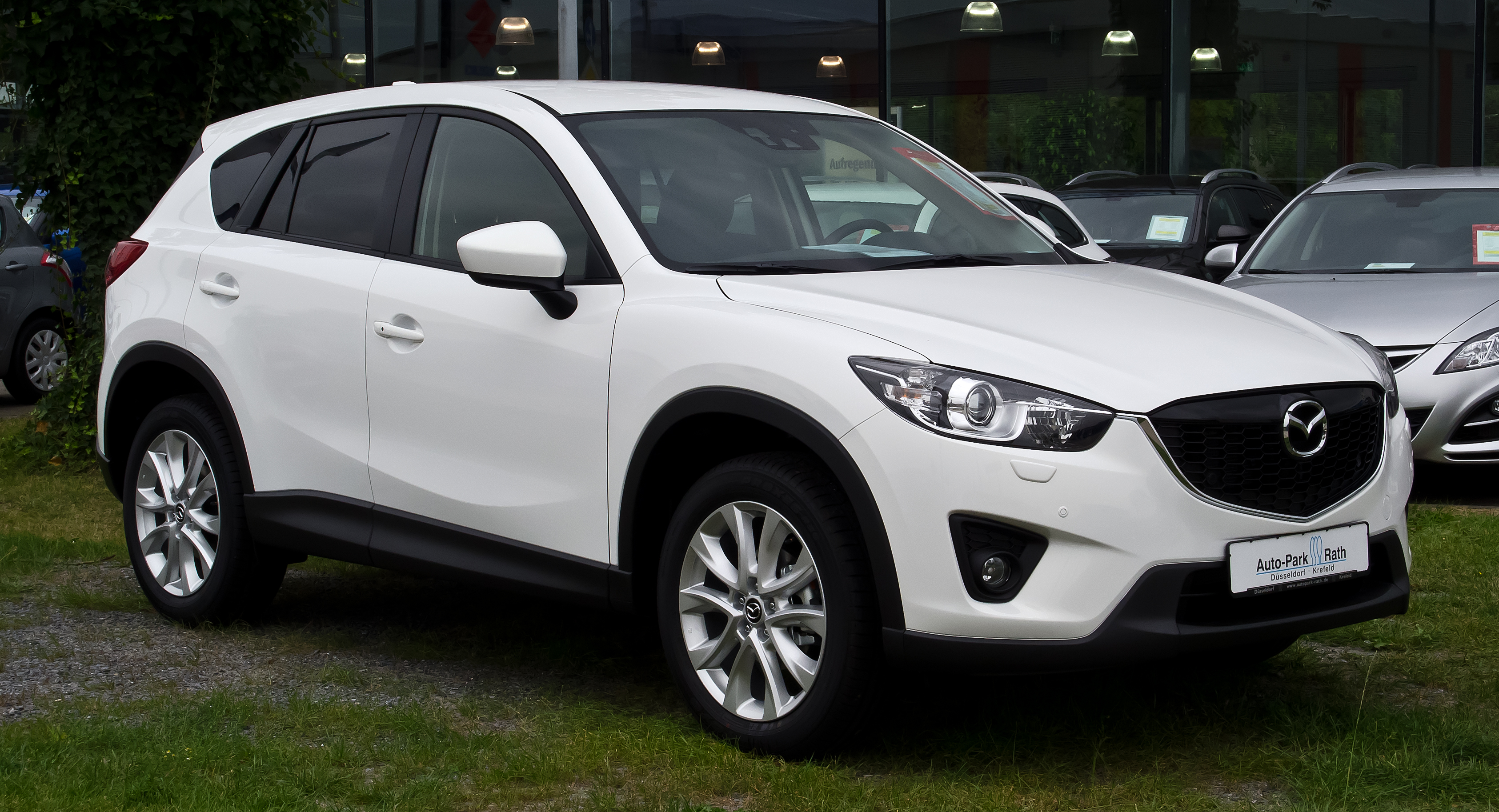 Images of Mazda CX5 | 3372x1827