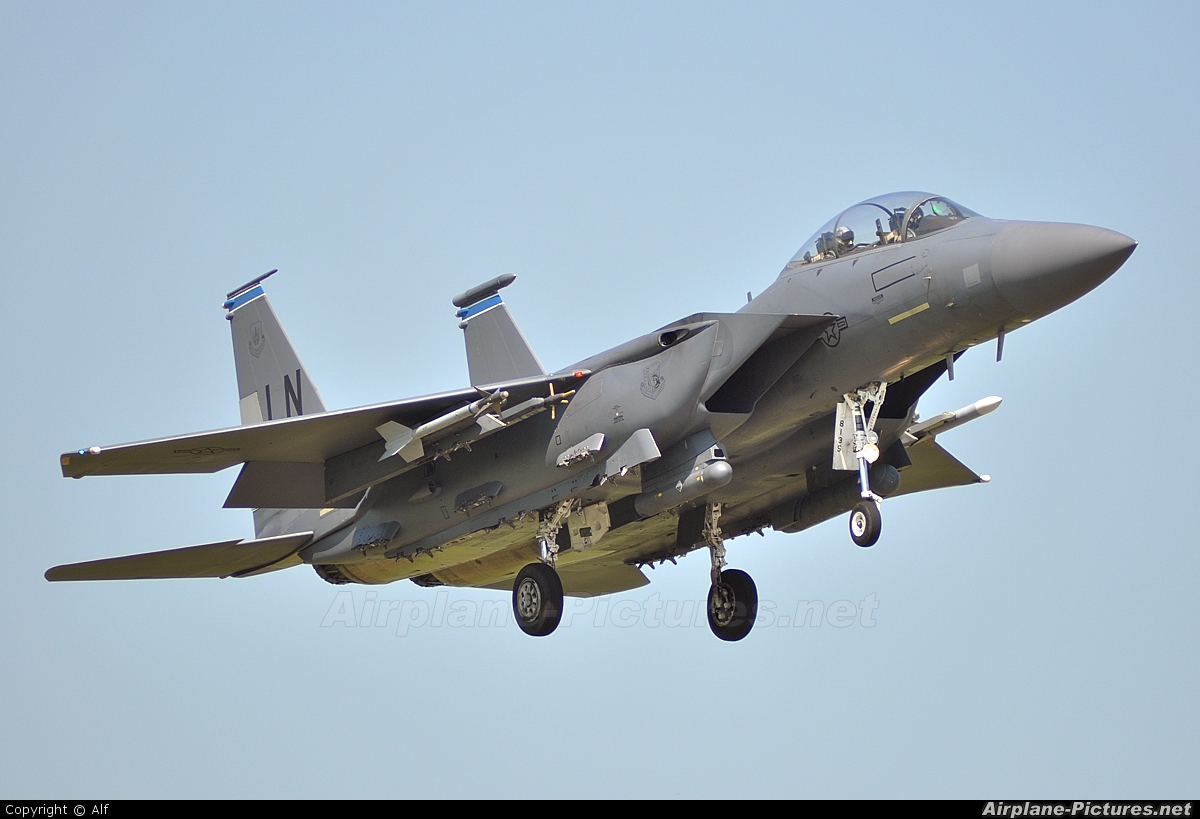 HQ McDonnell Douglas F-15E Strike Eagle Wallpapers | File 531.48Kb