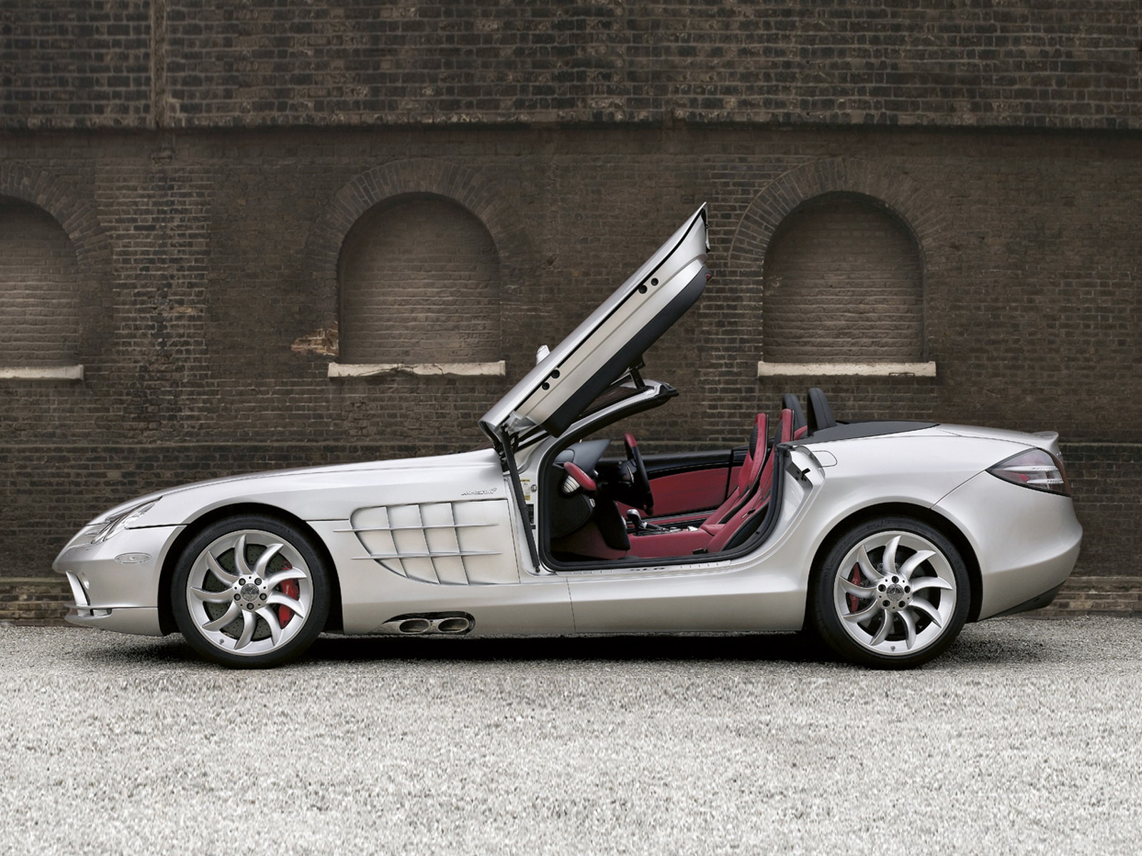 HQ Mercedes Mclaren Roadster Wallpapers | File 512.19Kb